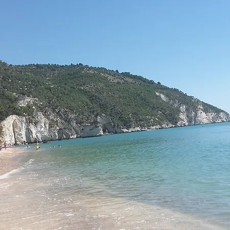 فيلة Simone, Gargano *